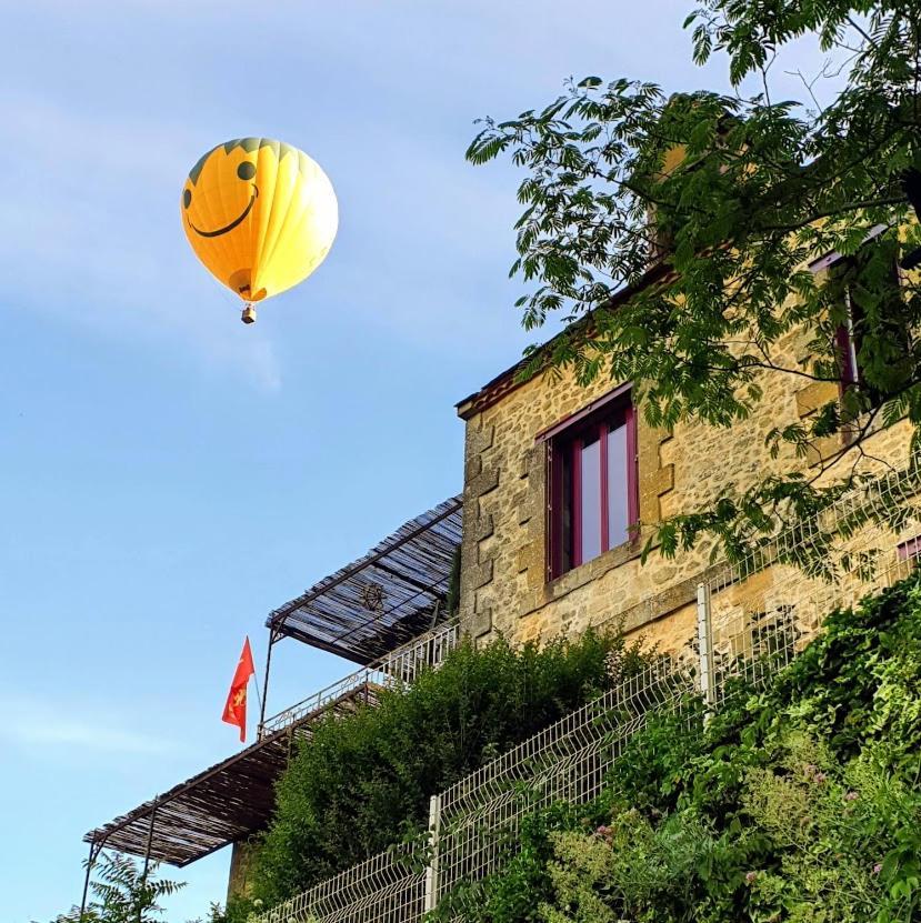 Les Hauts De Domme - Chambres D'Hotes Luaran gambar